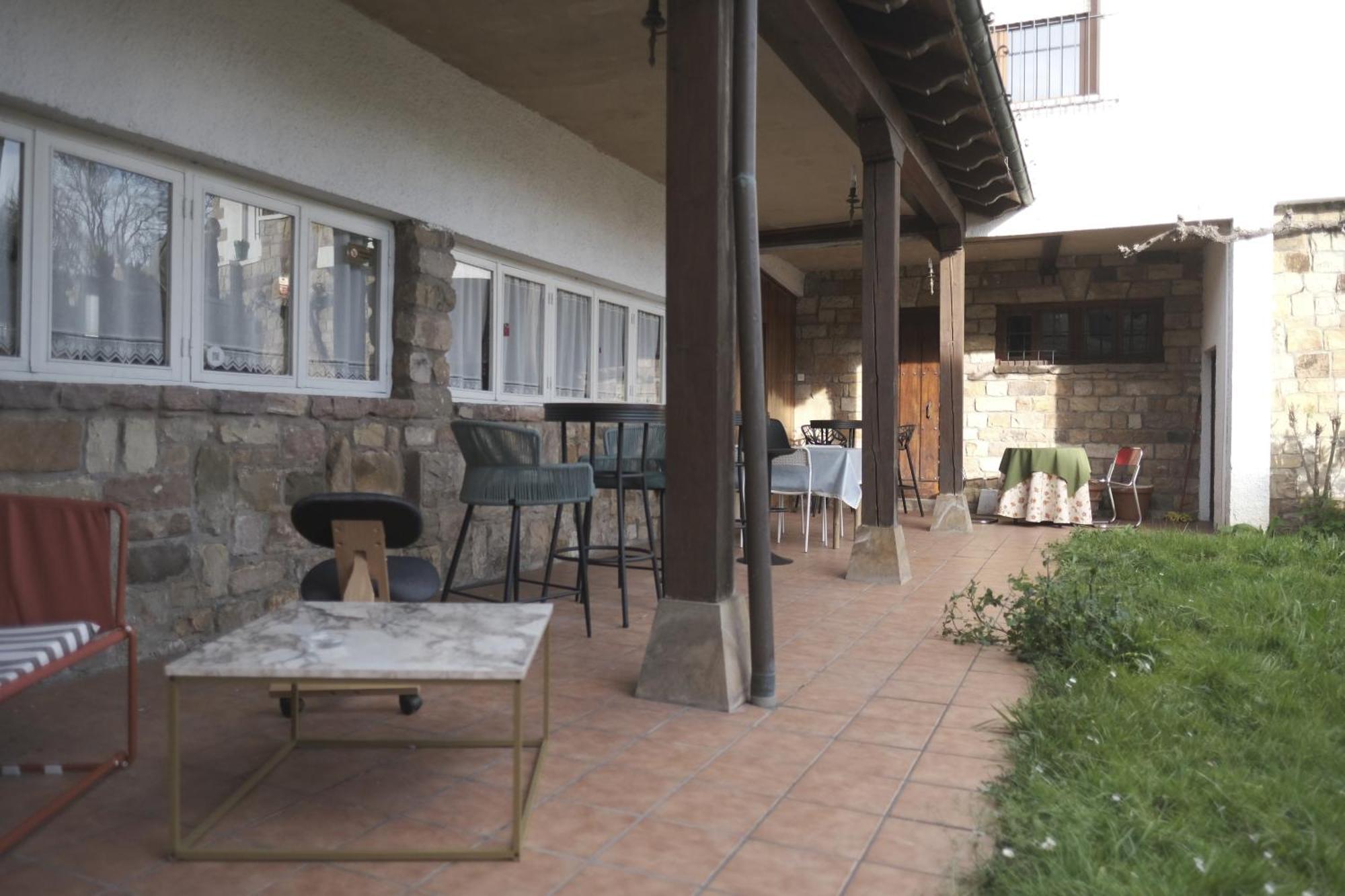 Posada La Estela De Barros Corrales De Buelna Luaran gambar