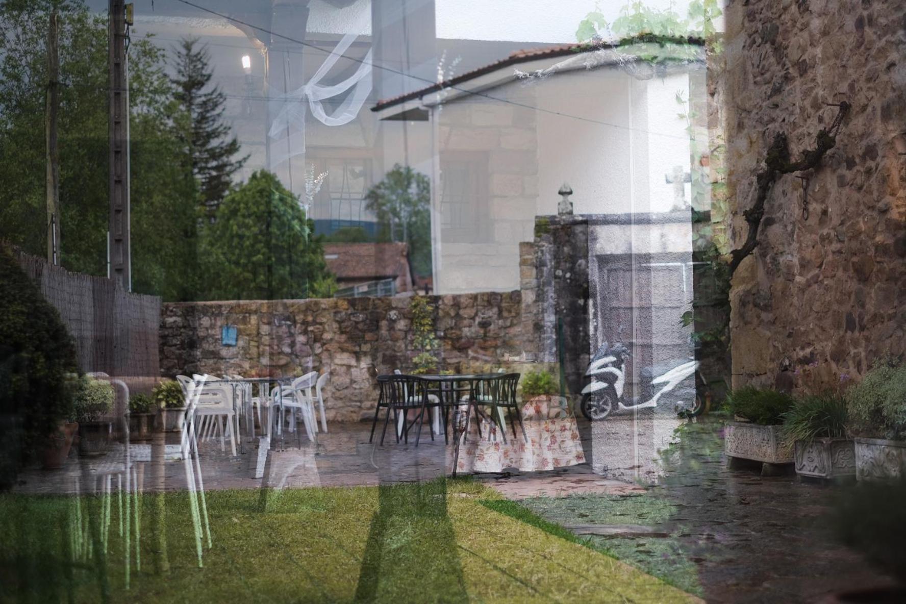 Posada La Estela De Barros Corrales De Buelna Luaran gambar